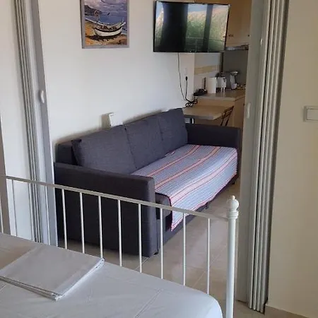 Katerina'S Beach House Holiday home Nikiana
